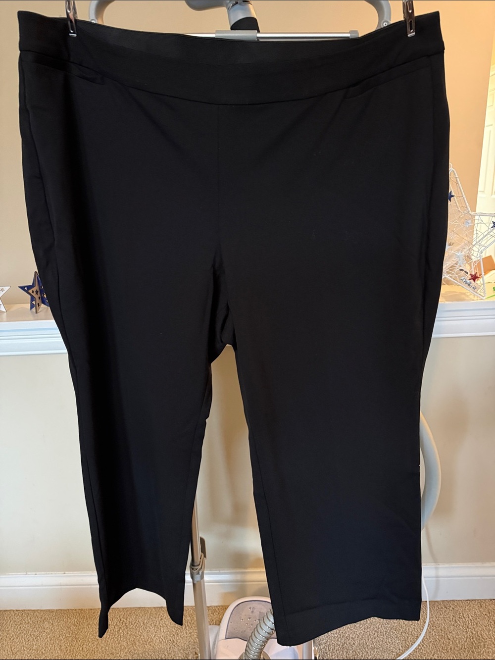 Lane Bryant Black Cropped Pull-On Ponte Pants